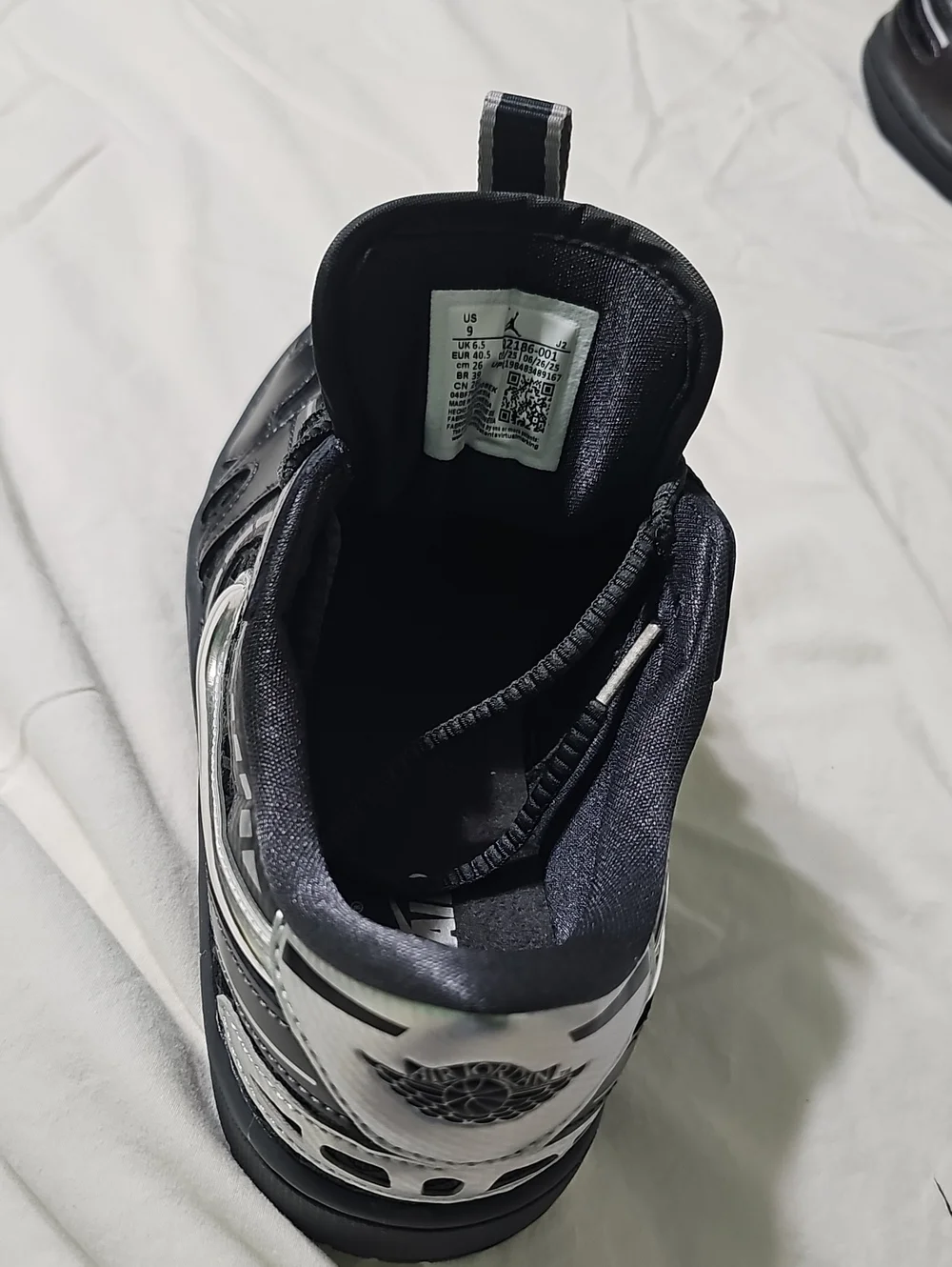 Jordan low top